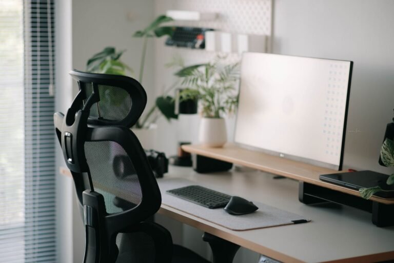 Best Gaming Chairs for Small Rooms (2026)